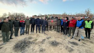 Karaman'da şehit düşen 20 askerimiz için fidan dikildi 