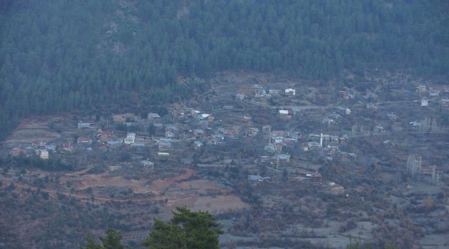 Karaman'daki bu köy güneşi ancak saat 12.30'da görülebiliyor 