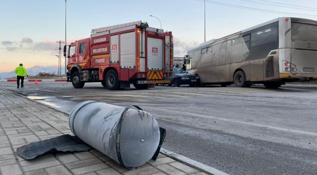 Karaman'daki kazada otomobilin LPG tankı yerinden çıkarak yola fırladı 