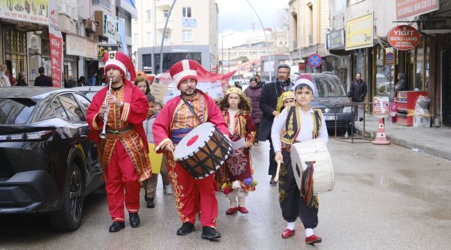 Öğrencilerden 11 ayın sultanı Ramazan'a coşkulu karşılama