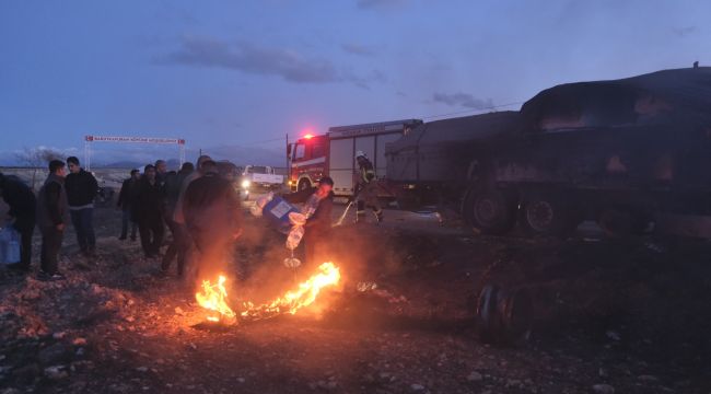 Tırın dorsesinde çıkan yangın büyümeden söndürüldü