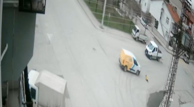 Karaman'da hafif ticari araç çocuğa çarptı 