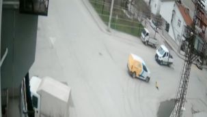 Karaman'da hafif ticari araç çocuğa çarptı 