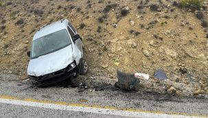 Karaman'da hafif ticari araç şarampole savruldu: 1 yaralı 