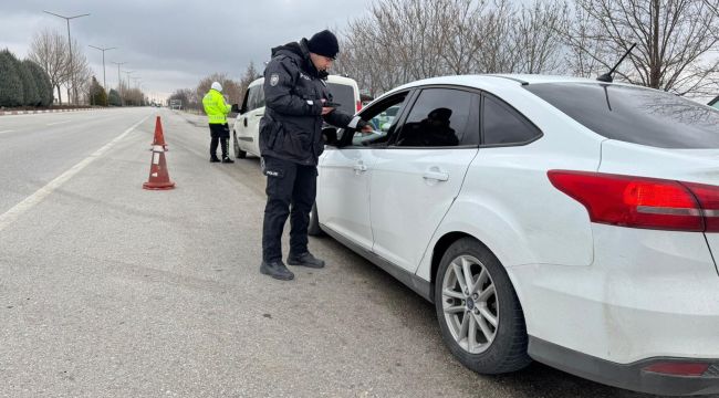 Karaman'da uyuşturucu ve ruhsatsız silahlar ele geçirildi: 12 tutuklama
