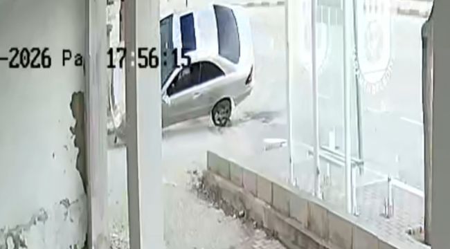 Otomobilin takla attığı anlar kameraya yansıdı 