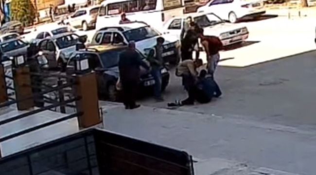 Yola fırlayan çocuklar otomobile çarparak yaralandı