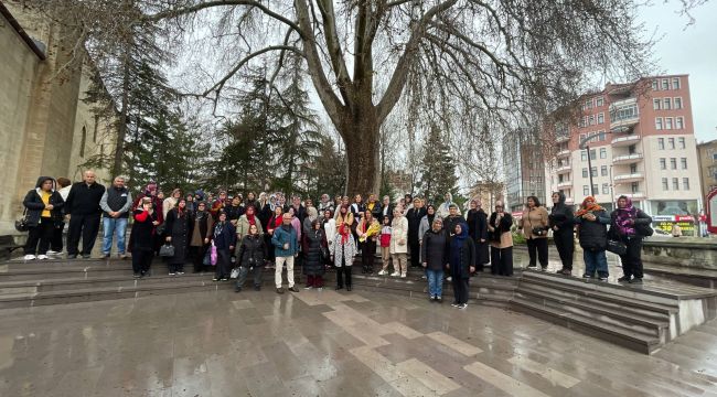 Karaman'a gelen turistler şehrin tarihi yerlerini gezdi