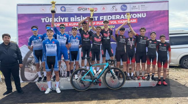 Karamanlı bisikletçiler dereceyle döndü